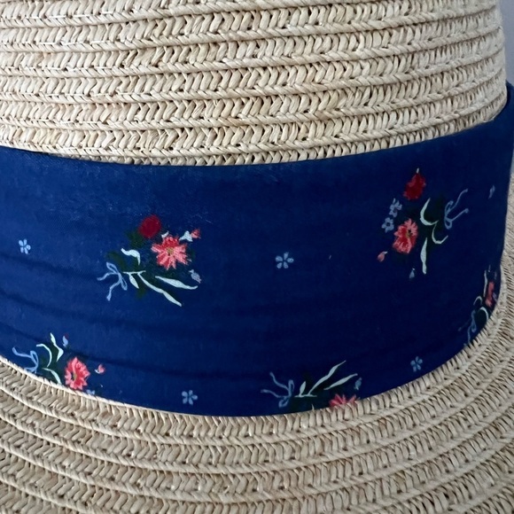 Disney Beauty and the Beast Hat - Picture 4 of 6